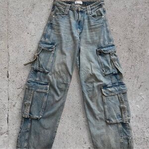 Zara Women's Blue Cargo Jeans